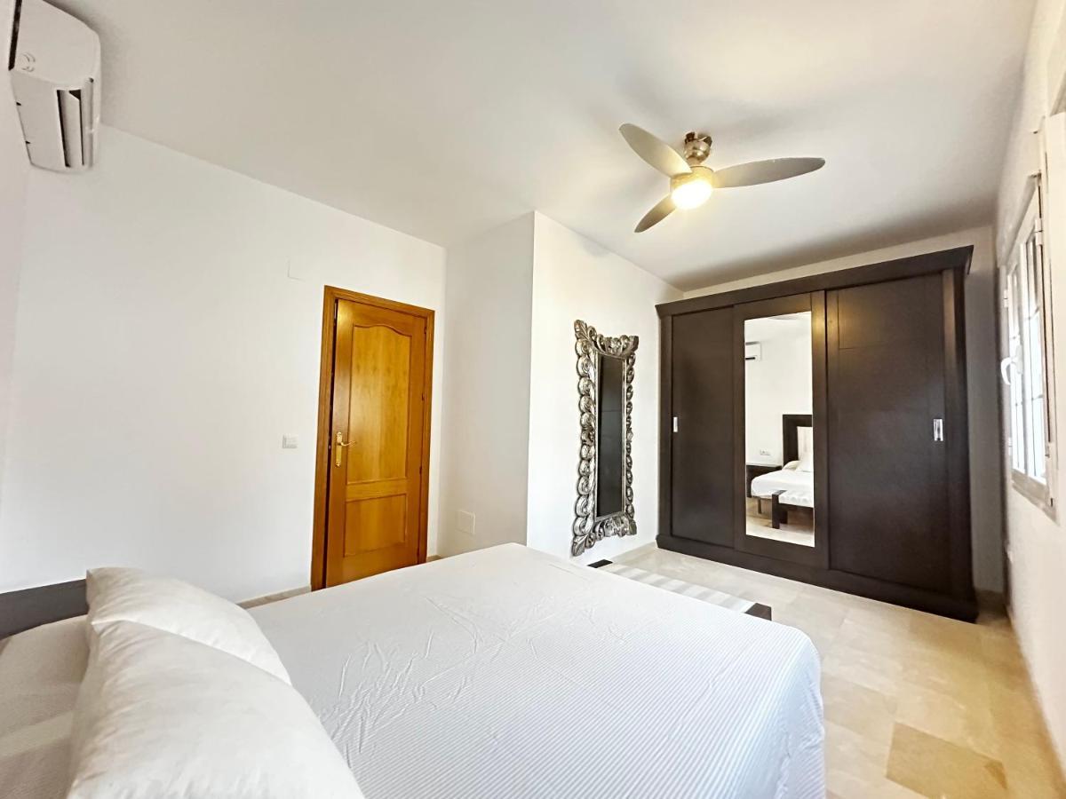 Taro Beach Home Malaga Exterior photo